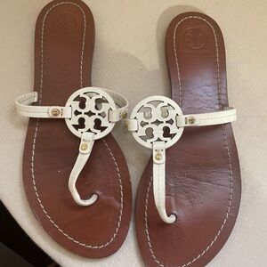 Tory Burch White Leather Logo Thong Sandals with Brown Footbed